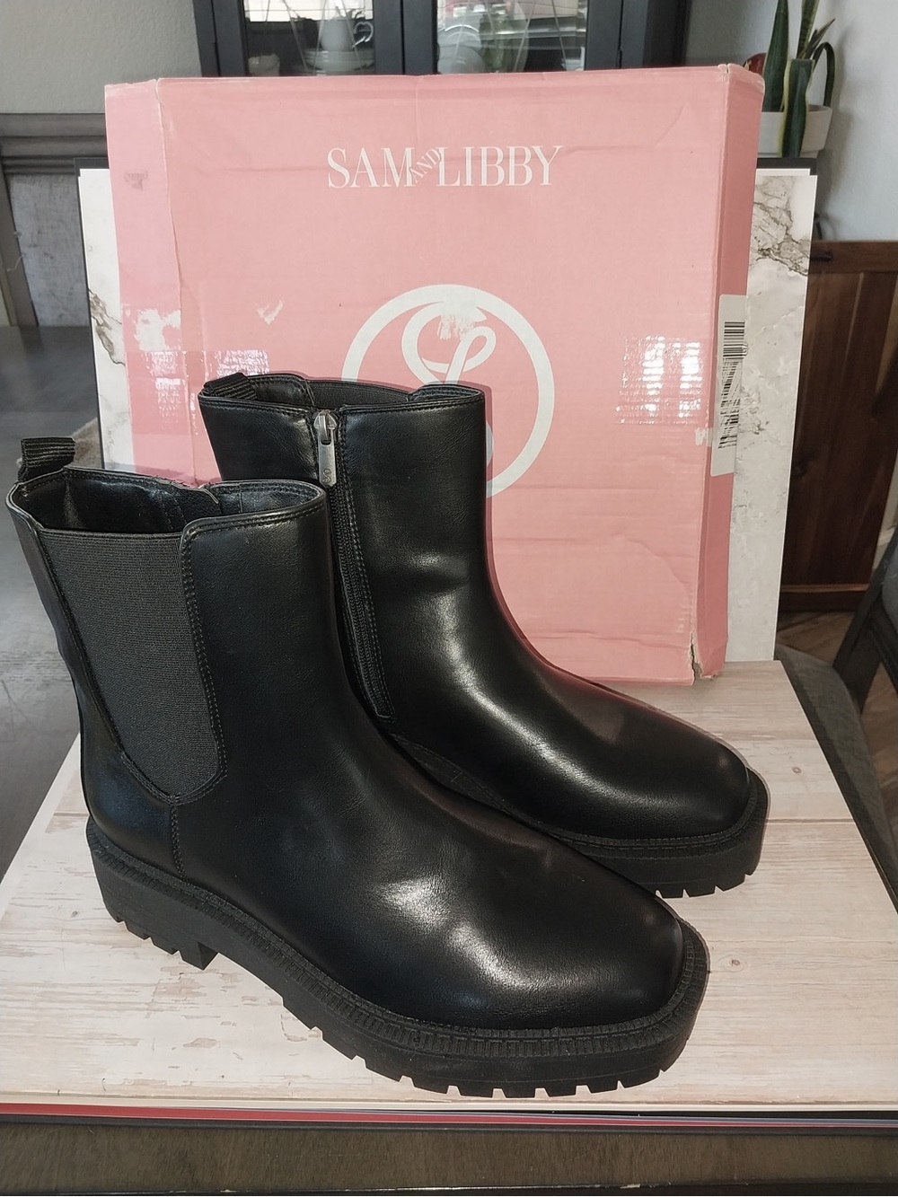 Sam & Libby Black Chelsea-Style Lug Sole Ankle Boots